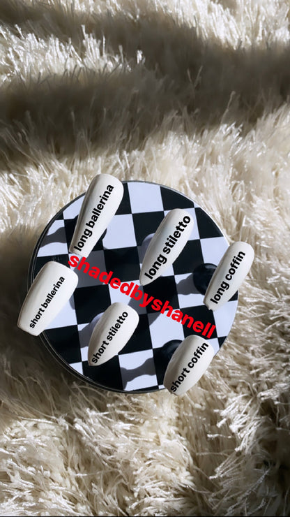 Shaded in the Snow: Glitz & Glam | Silver & White | 20 NAILS PRESS-ON SET