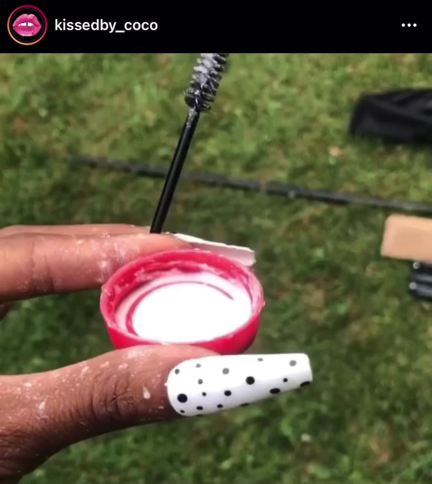 Dippin' on You | White & Black | 20 NAILS PRESS-ON SET